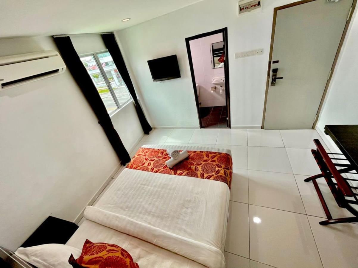 Hotel Zamburger Tengkera Melaka Eksteriør billede