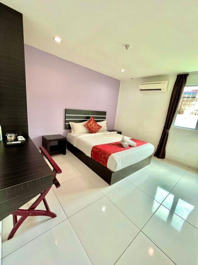 Hotel Zamburger Tengkera Melaka Eksteriør billede